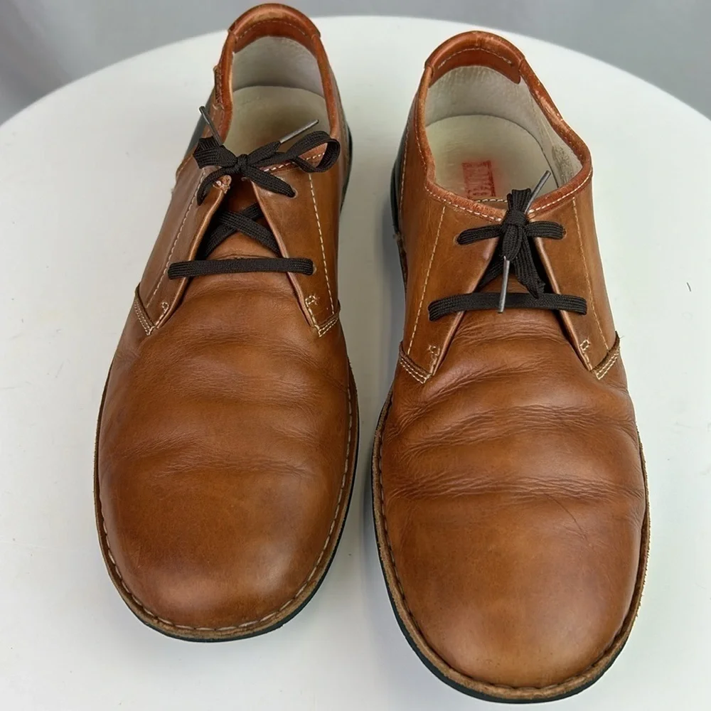 Pikolinos Men’s Leather Tan and Navy Lace-Up  Derby Shoe